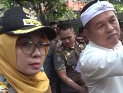 Trotoar yang Hilang Fungsinya Membuat KDM Murka, Camat Ditegur: Ngapain di Kantor Terus camat Itu Keluar