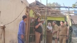 Ketika Rumah Nino Ambruk, Warga dan Pemerintah Desa Banjaran Langsung Bergerak