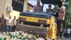 6.420 Botol Miras Dimusnahkan! Polres Majalengka Tegaskan “Perang” terhadap Minuman Beralkohol dan Narkoba