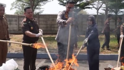 Saat Api Menelan Barang Bukti, Ada Pesan Besar yang Ingin Disampaikan Aparat Penegak Hukum