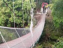 Jembatan Gantung Ambruk Usai Diresmikan, Pemprov Jabar Turun Tangan: Jembatan Permanen Dibangun 2027