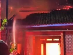 Rumah Warga Leuwilaja Terbakar Dini Hari, Satu Motor Ikut Hangus